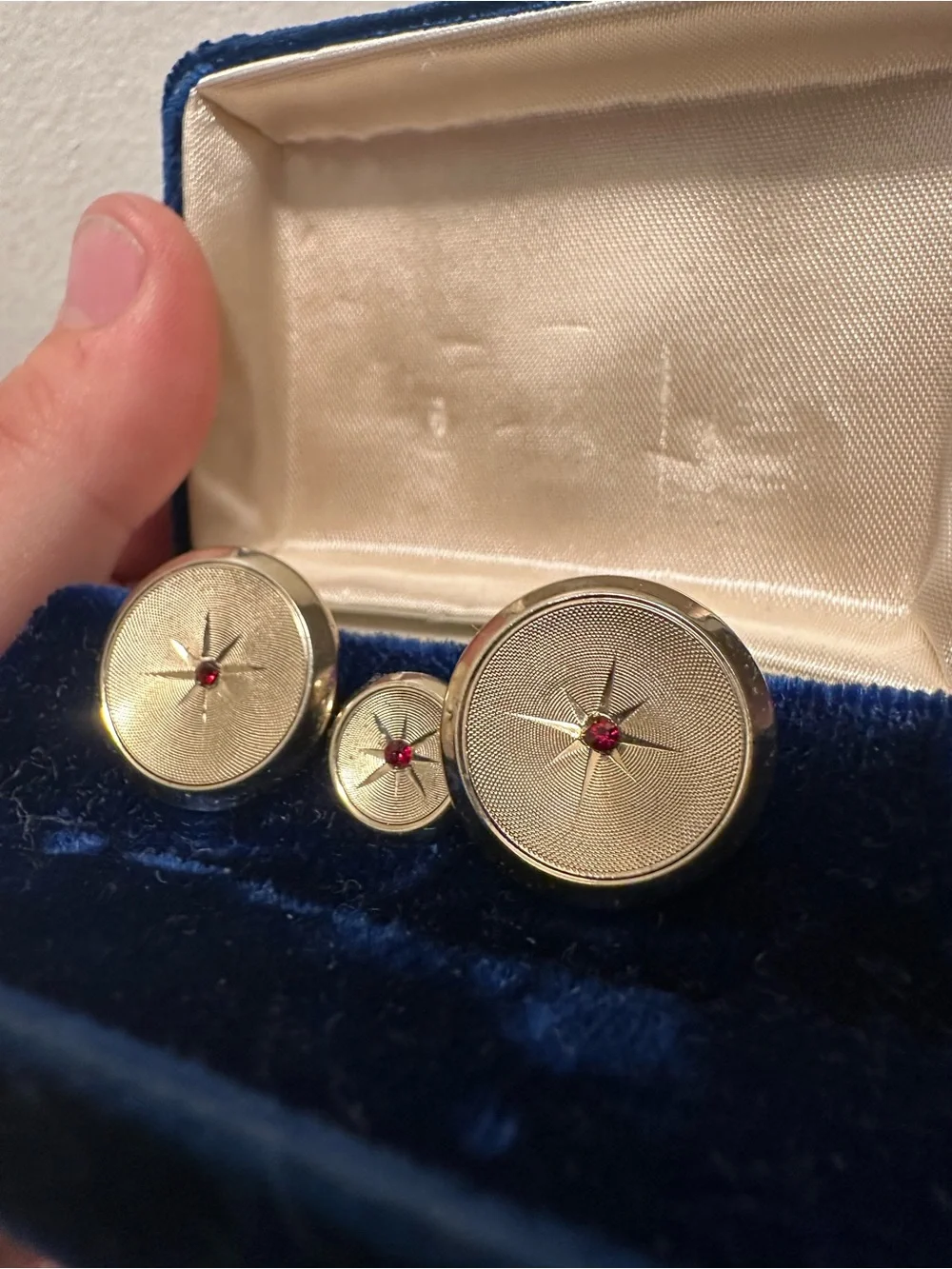Classic Gold-Tone Starburst Cufflink and Stud Set with Red Accents